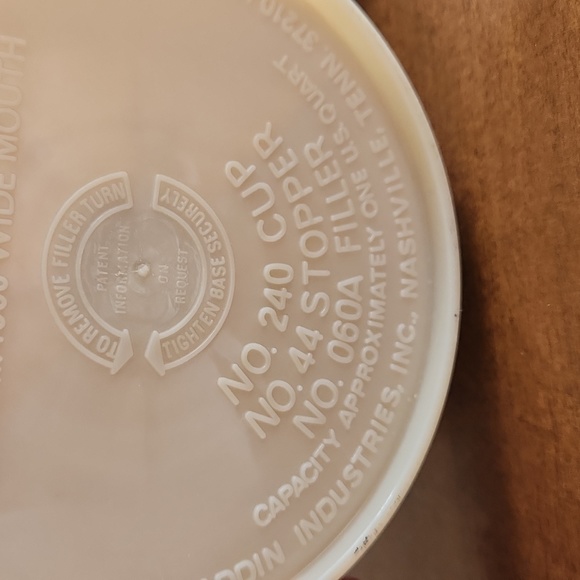 Vintage Aladdin Thermos bottle - Picture 11 of 11